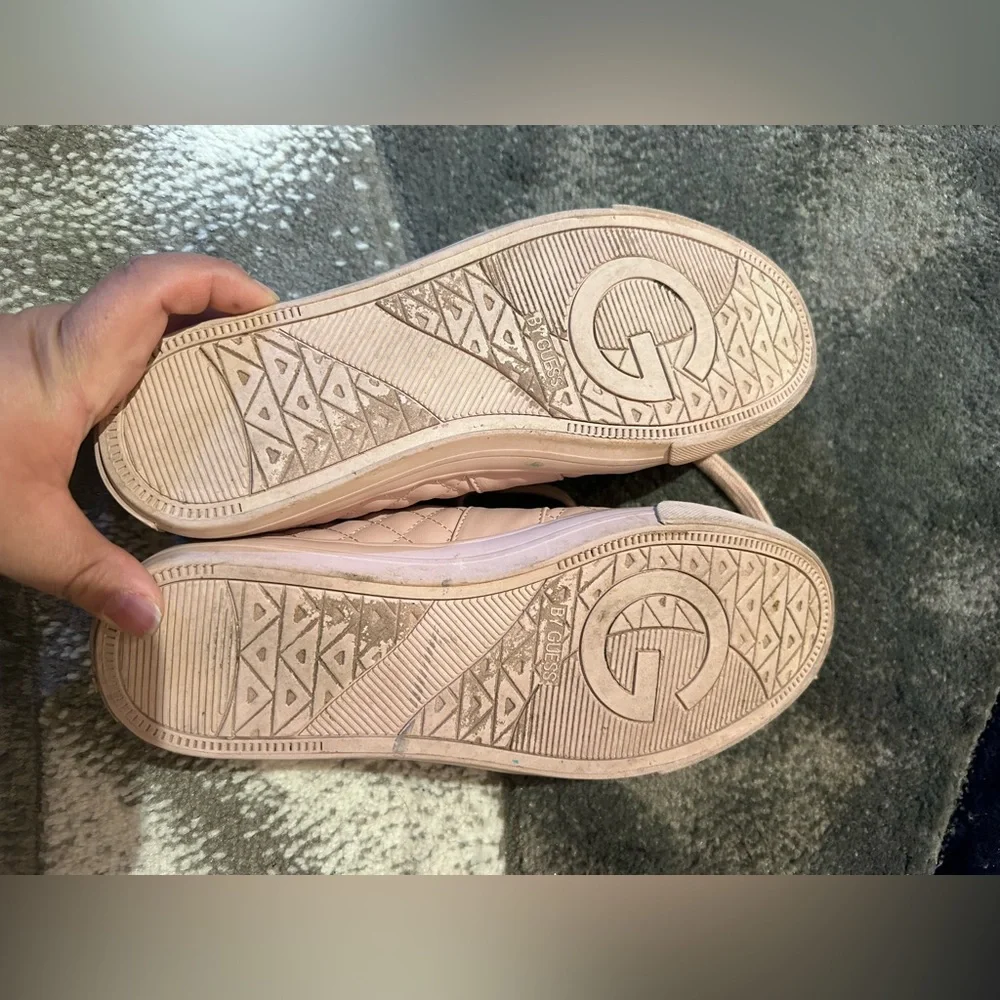 Shoes - Picture 4 of 6